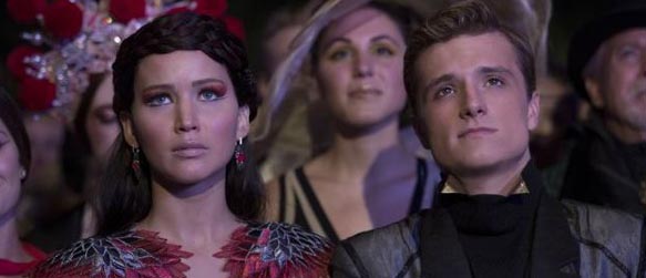 Katniss e Peeta: revolução nos distritos.